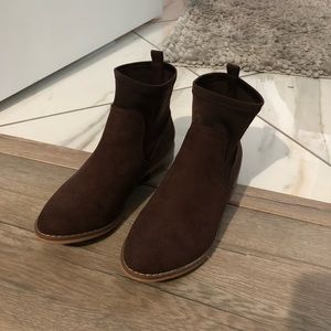 Rocket Dog Brown Suede Ankle Booties